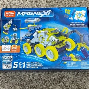Magnext. Mega Construx. Explorers 5-in-1 Building Set - 138 pieces!!